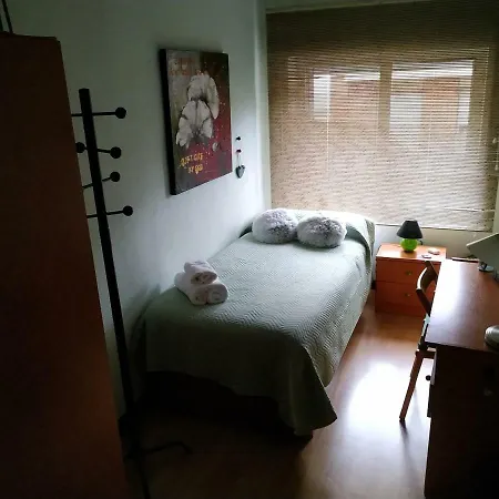 Apartamento Cozy Near The Center 1-4 Pp *