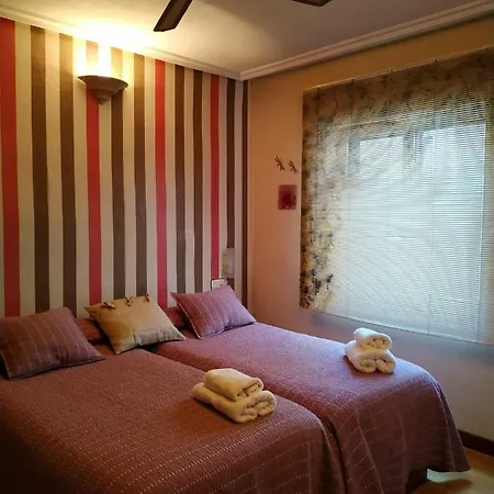 Cozy Near The Center 1-4 Pp Apartamento